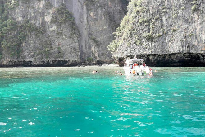 Phi Phi Half Day Tour Speed Boat